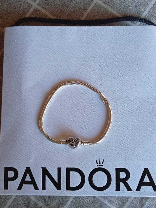 Гривна Пандора с дървото на живота