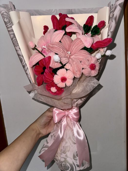 Buchet cadou in nuante de roz