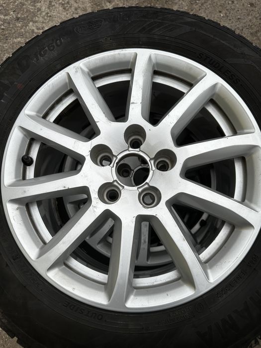 Продам зимние шины с дисками 225 55 R16