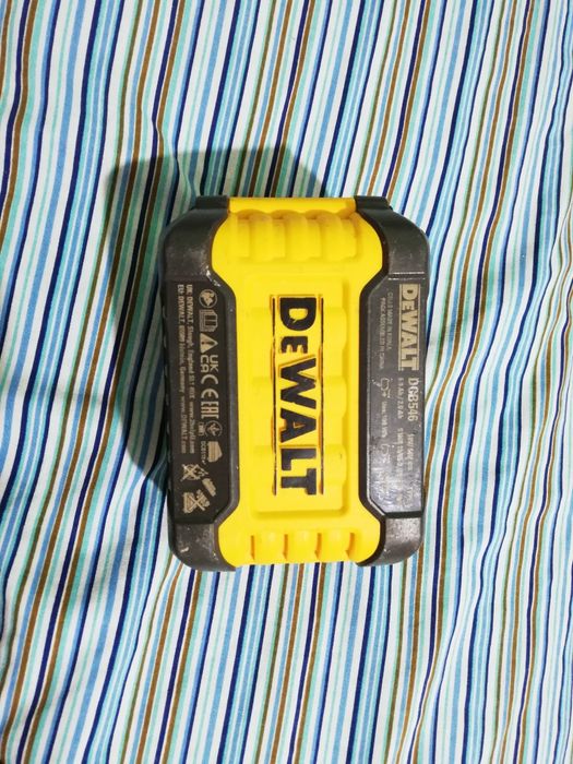 Baterie Dewalt 18, 54v, Flex Volt putin folosita.