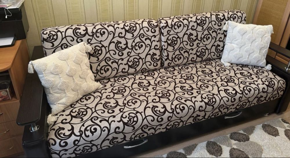Диван в отличном состоянии