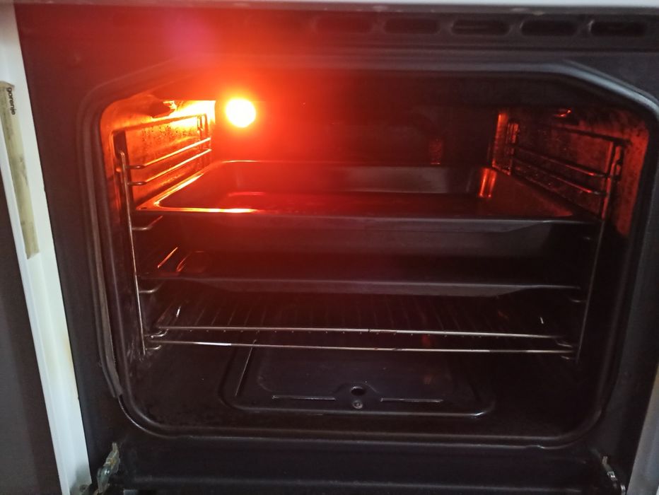 Газовая плитка с духовкой