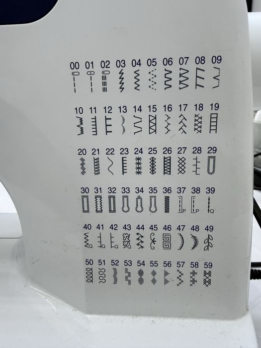 Продам швейнуб машинку brother