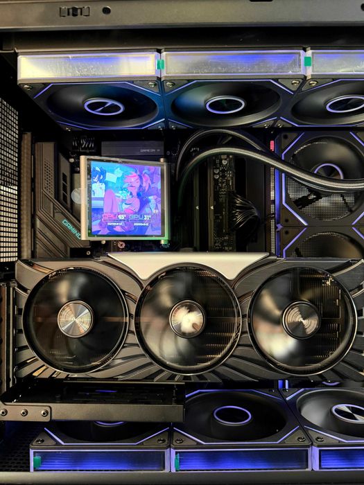 PC Ryzen 9 9950X3D /RTX 5080/32GB, SSD 2TB/ RATE-Garantie 3 ani, TVA!