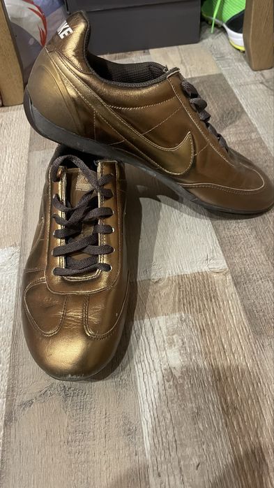 Маратонки NIKE размер 38.5