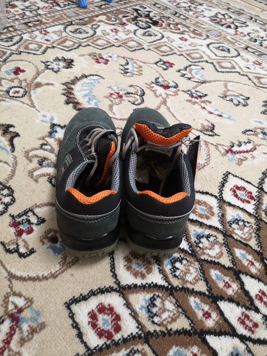 Рабочие ботинки хорошего качества