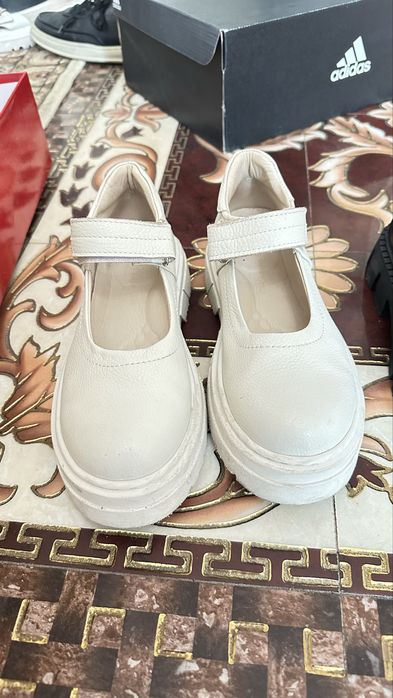 30 тыс за оба туфлей