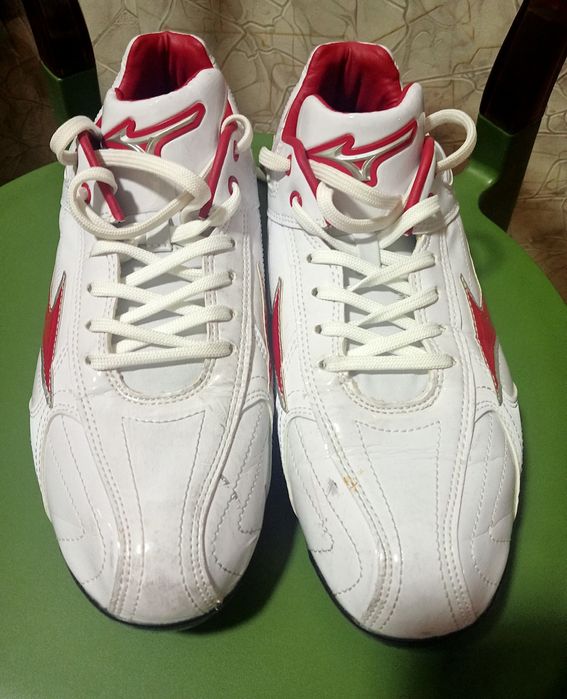 Мужские оригинальные бутсы Mizuno