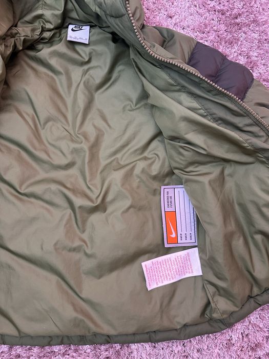 Детско яке Nike.