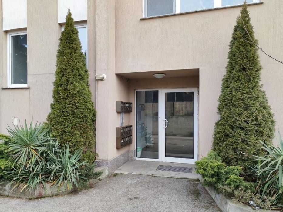 3-стаен апартамент под наем Бъкстон