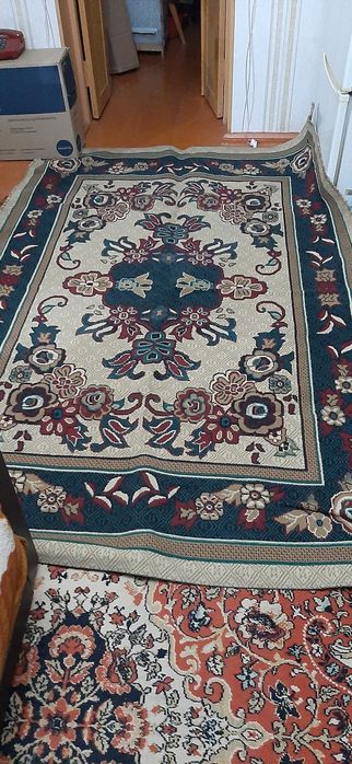 Продам палас:размер:170×260см(Турция).