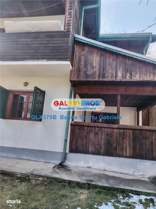 Vanzare vila  Parter +1 E,teren 730 mp zona Izvoarele,Prahova