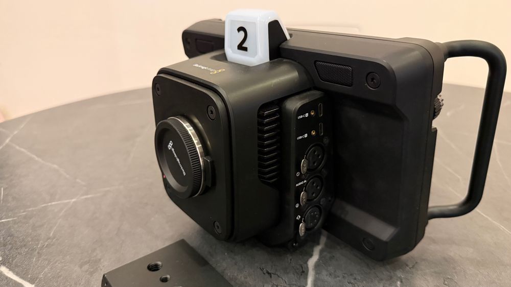 BMD BlackMagicDesign Studio Camera 4K Pro