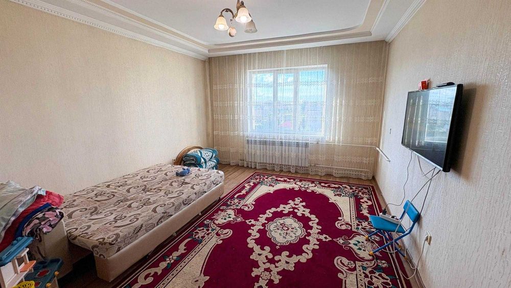 Продам 3-х  комн квартиру Акбота