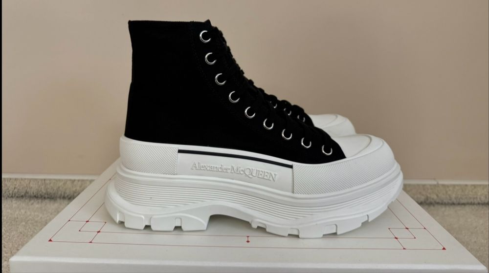 Alexander McQueen Tread Slick 42