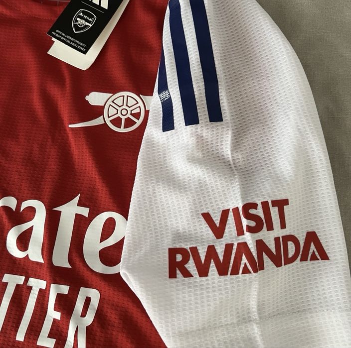 Нов екип Arsenal 25/26