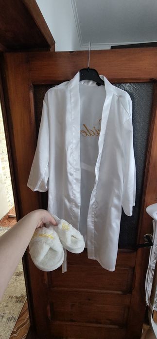 Papuci bride si halat