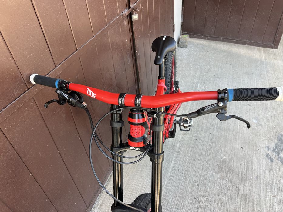 YT Tues 27.5 байк bike downhill колело за спускане RockShox BoXXer FOX Hope