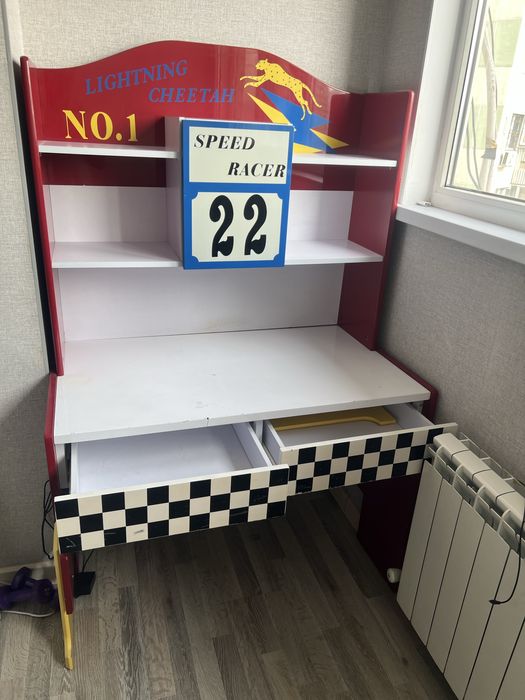 Продам детский спальный гарнитур