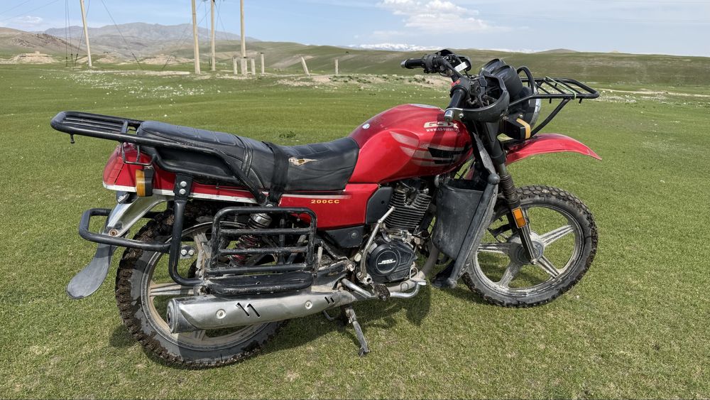 Мотоцикл Suzuki GSX 200