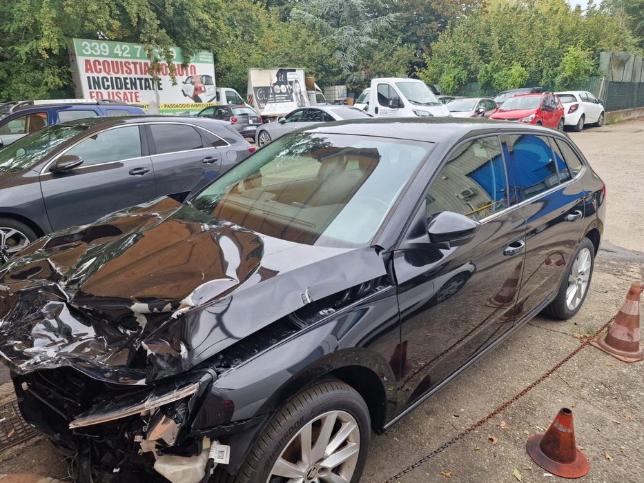 На части Skoda Scala 1.6tdi 2020 Dtg дигитално табло дистроник 95000км