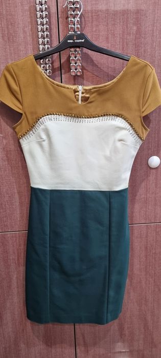 Елегантна рокля AMNESIA