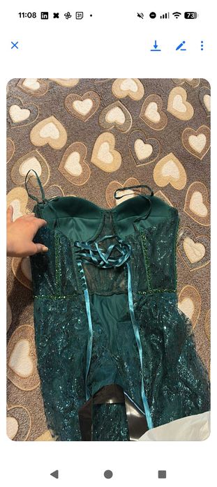 Официална зелена рокля