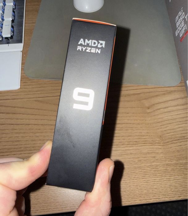 Procesor AMD Ryzen 9 9900X3D 4.4GHz, 128MB, 120W, AM5 (Box) Sigilat