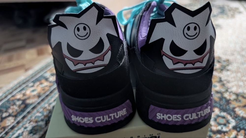 Мужские кроссовки