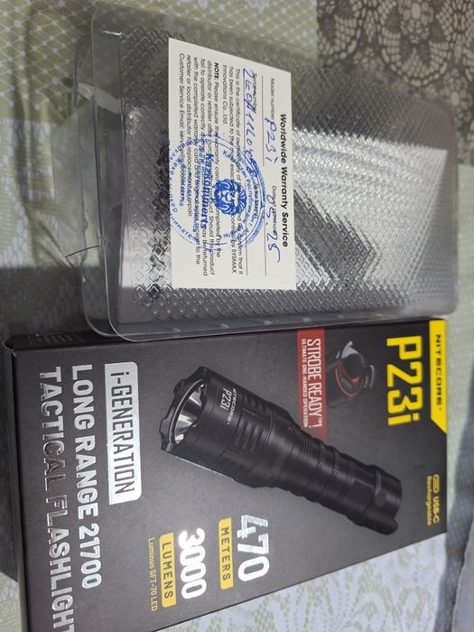 Продам фонарь  найткор P23i