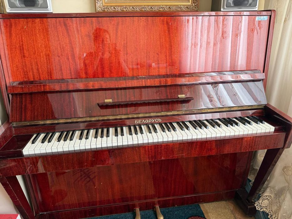 Продается Пианино
