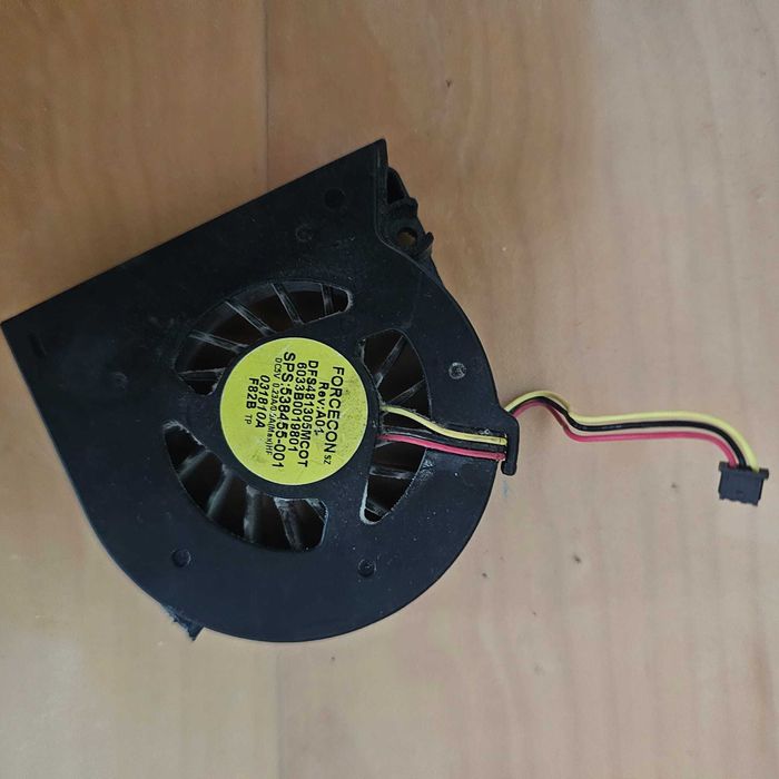 dezmembrez laptop HP compaq 6830s