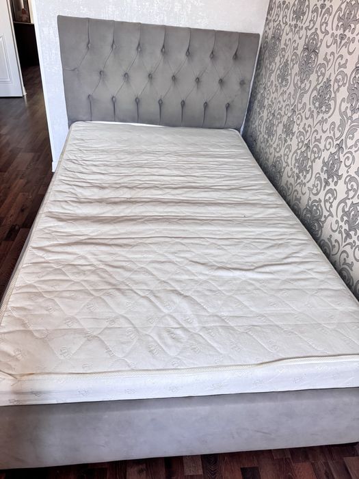 Продам б/у кровать