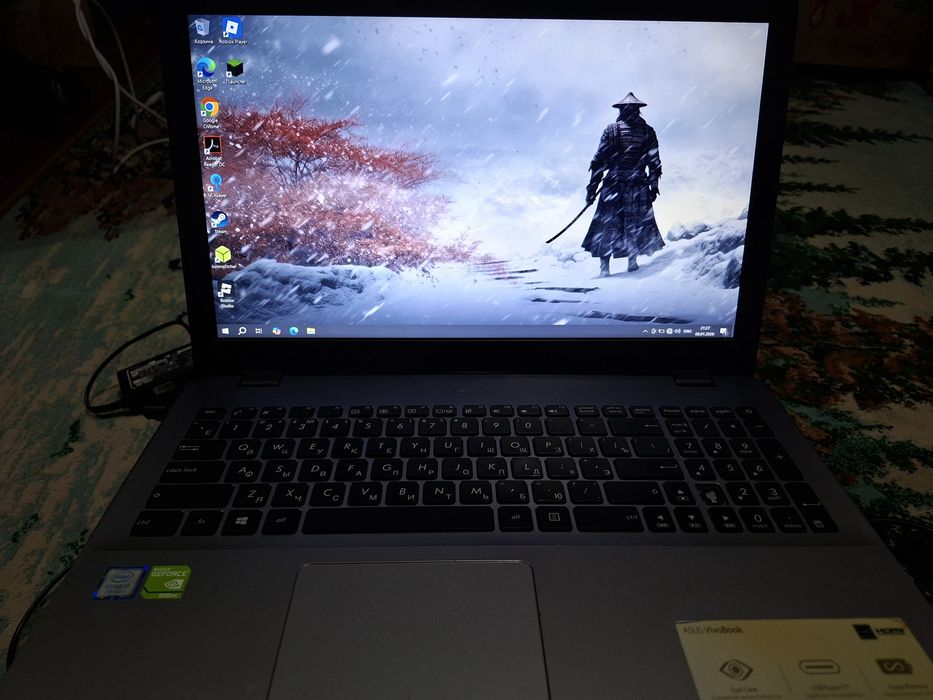 Ноутбук asus vivobook