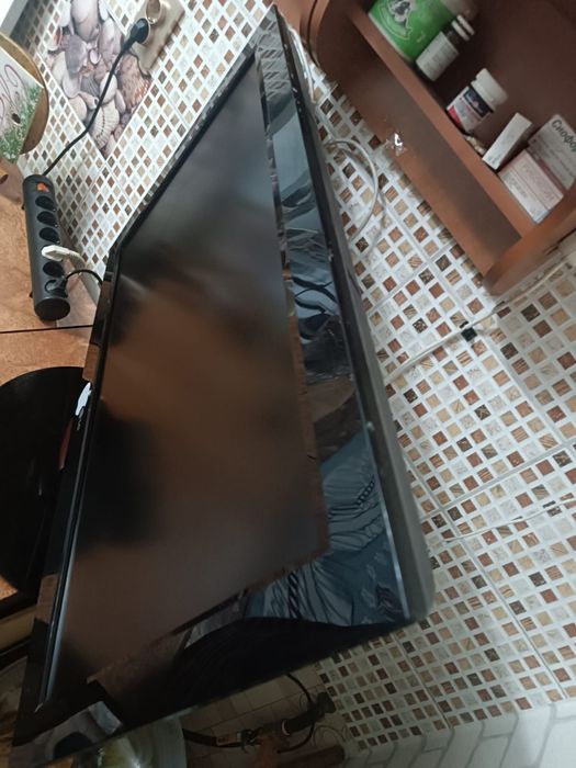 Продам телевизор