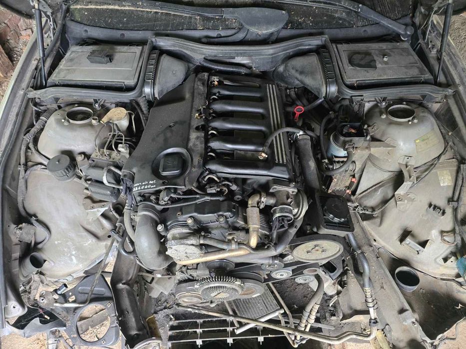 BMW E39 цяла за части