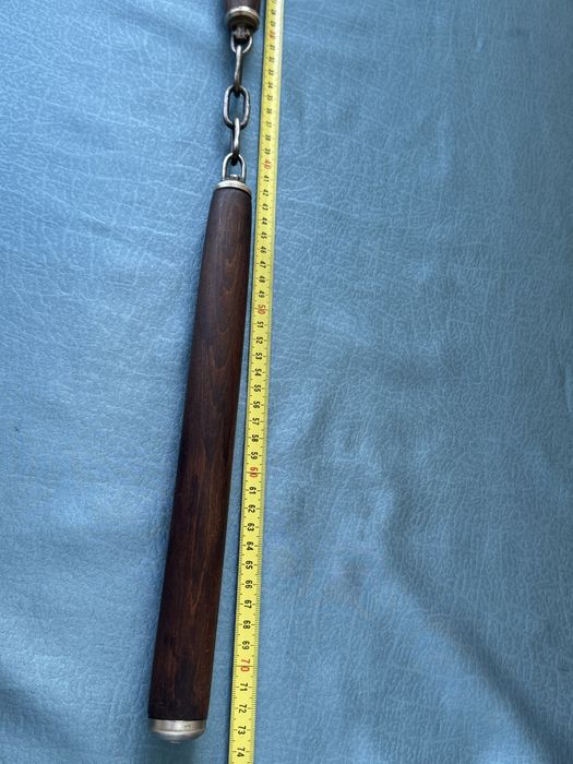 Старо дървено нунчаку