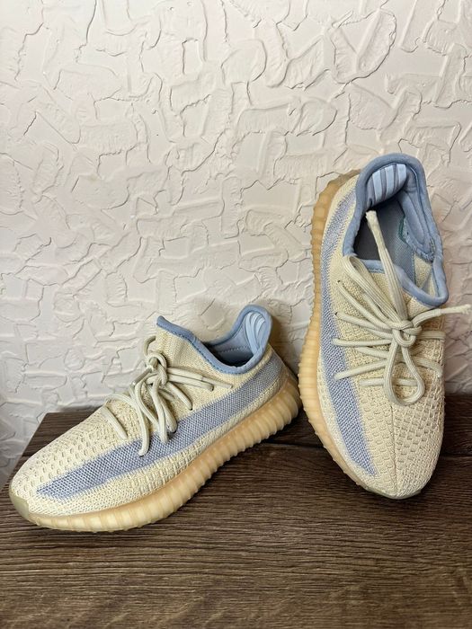 Кроссовки adidas Yeezy