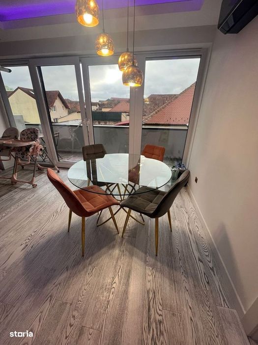 Apartament premium de închiriat în Sibiu – 3 camere, terasă de 26 mp,