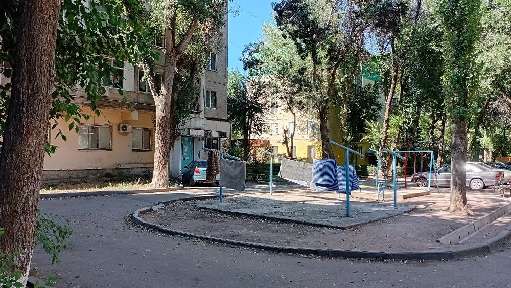 Продаётся 2х ком. кв. в 11мкр дом 12