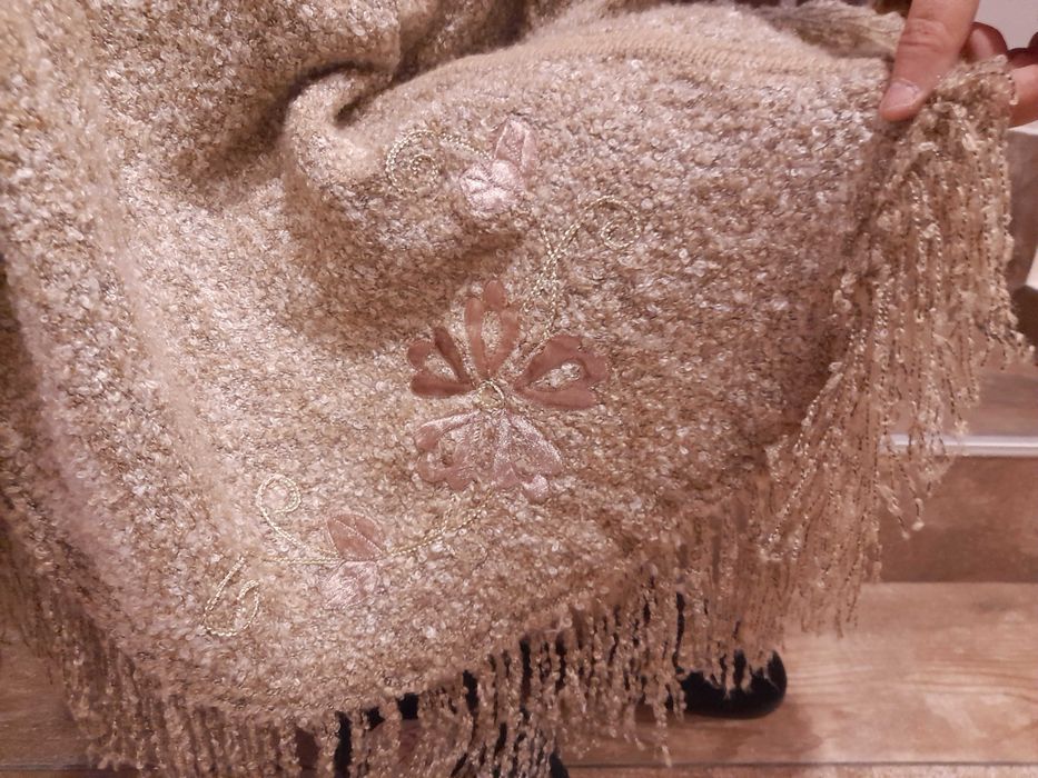 Горна дреха ,туника , пончо