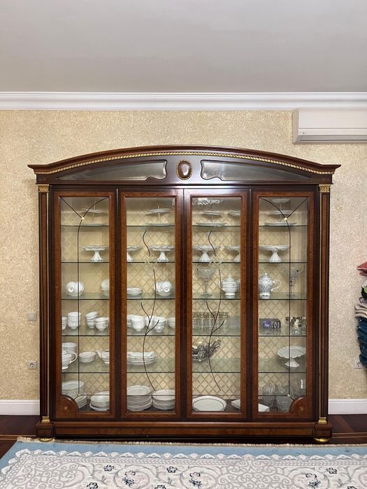 Продажа мебельи чистое дерево