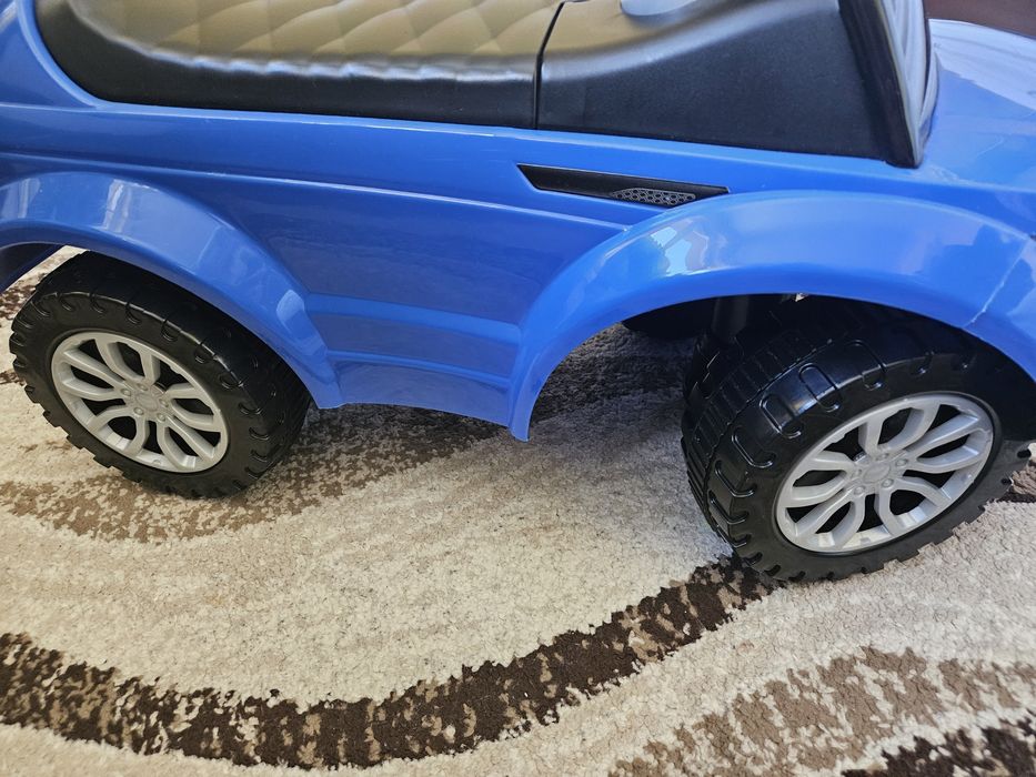 Кола за бутане ride on Lorelli