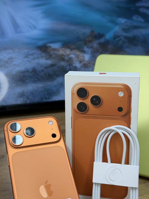 Телефон iPhone 17 Pro Max E-SIM