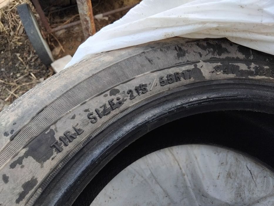 Продам все сезонный шины на 215/55R 17