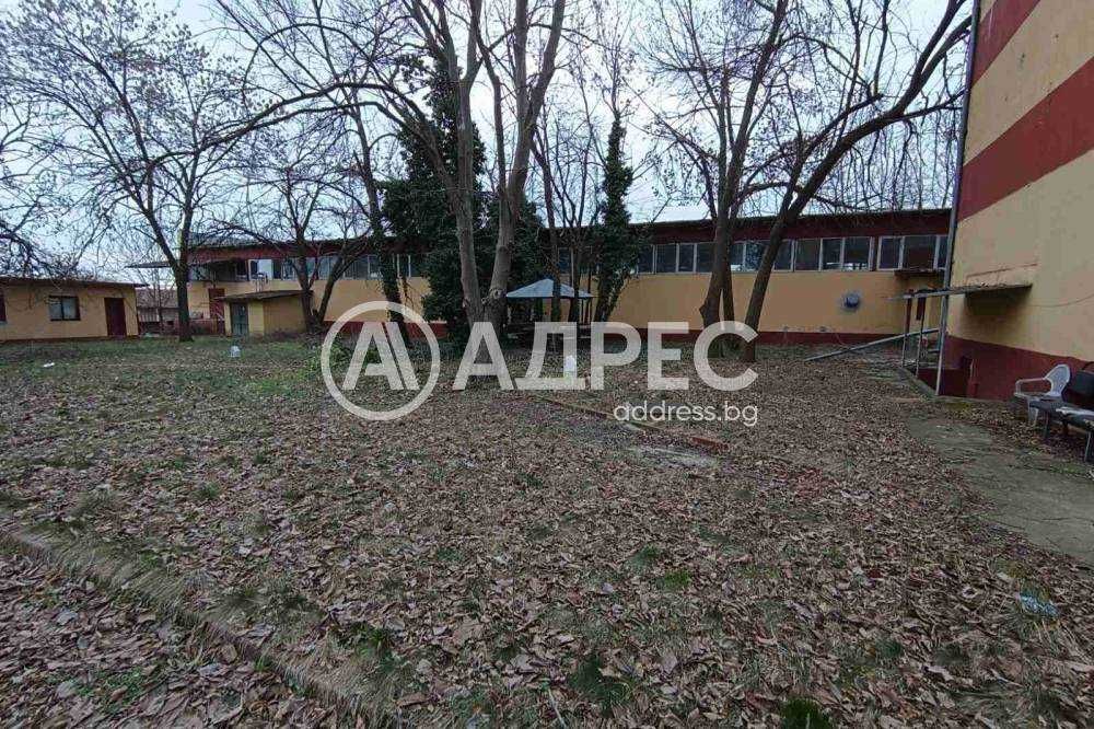 Продава се Склад в Разград, Център - 4488 кв.м за 51 €/кв.м - Снимка #3