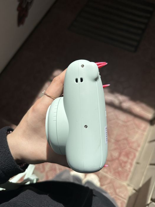 продам instax mini 12