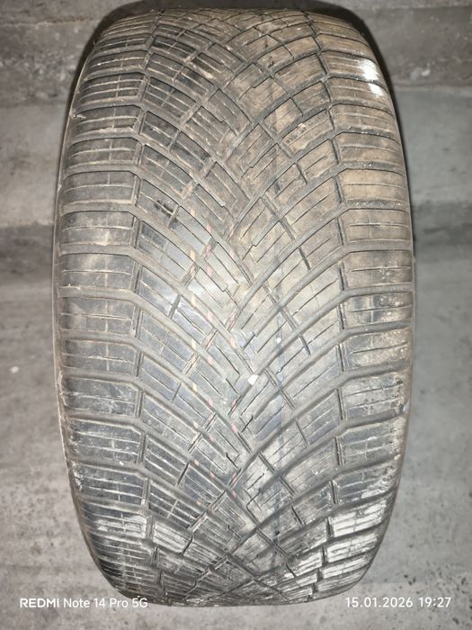Anvelope 245/40/R19 all-season Hankook/Continental 
2 x Hankook Kiner