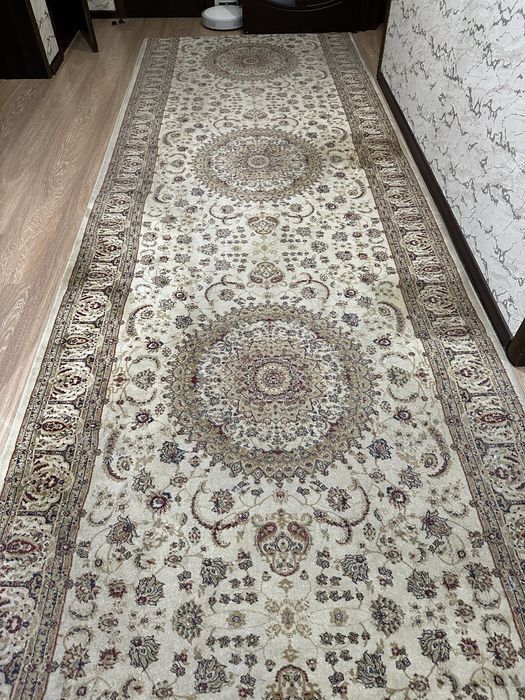 Продам ковровую дорожку