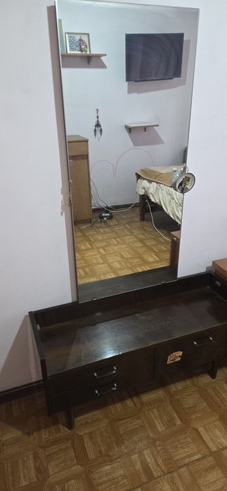Отдам тремо с зеркалом бесплатно даром ретро